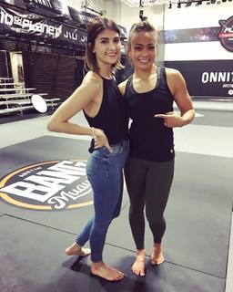 Michelle Waterson feet photo thumbnail