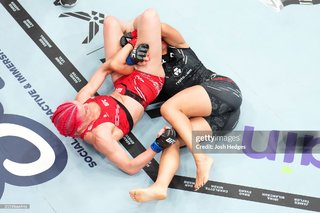 Michelle Waterson feet photo thumbnail