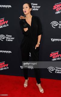 Michelle Wie feet photo thumbnail