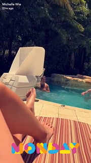 Michelle Wie feet photo thumbnail