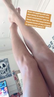 Michelle Wie feet photo thumbnail