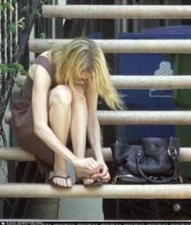 Michelle Williams feet photo thumbnail