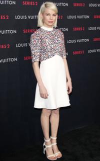 Michelle Williams feet photo thumbnail