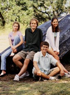 Michelle Williams feet photo thumbnail