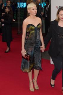 Michelle Williams feet photo thumbnail