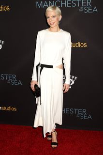Michelle Williams feet photo thumbnail