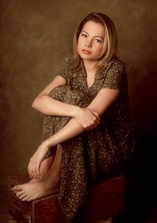 Michelle Williams feet photo thumbnail