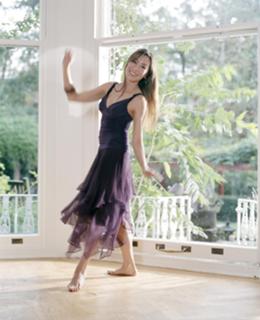Michelle Yeoh feet photo thumbnail