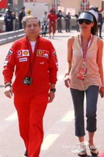 Michelle Yeoh feet photo thumbnail