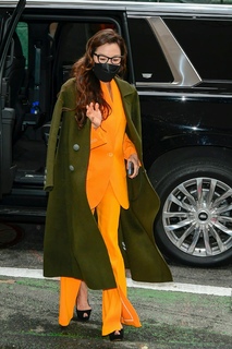 Michelle Yeoh feet photo thumbnail