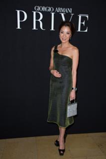 Michelle Yeoh feet photo thumbnail