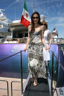Michelle Yeoh feet photo thumbnail