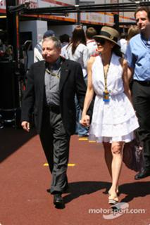 Michelle Yeoh feet photo thumbnail