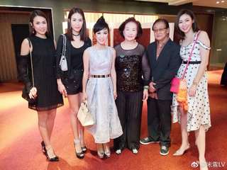 Michelle Yim feet photo 11