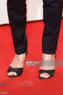 Michèle Laroque feet photo 14