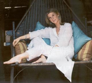 Michèle Laroque feet photo 2