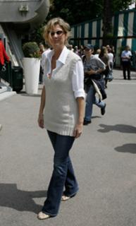 Michèle Laroque feet photo 1