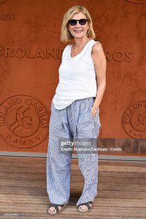 Michèle Laroque feet photo 14
