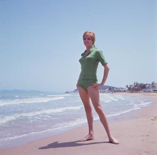 Michèle Mercier feet photo 20