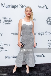 Mickey Sumner feet photo 14