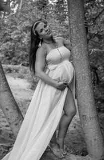 Mickie James feet photo thumbnail