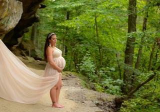 Mickie James feet photo thumbnail
