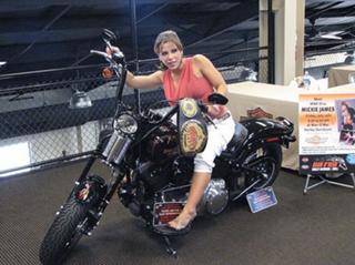 Mickie James feet photo thumbnail