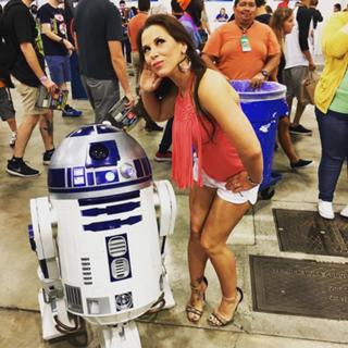 Mickie James feet photo thumbnail