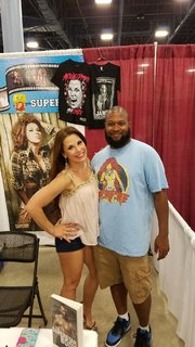 Mickie James feet photo thumbnail