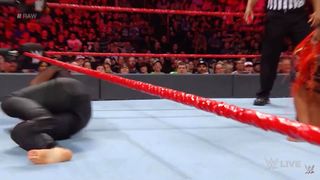 Mickie James feet photo thumbnail