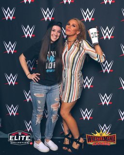 Mickie James feet photo thumbnail