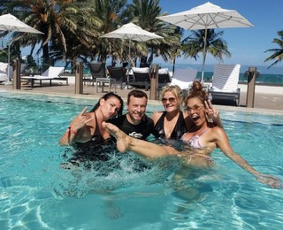 Mickie James feet photo thumbnail