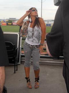 Mickie James feet photo thumbnail