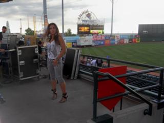 Mickie James feet photo thumbnail