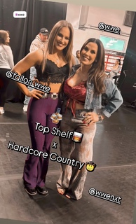 Mickie James feet photo thumbnail
