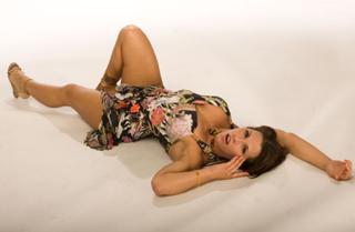 Mickie James feet photo thumbnail