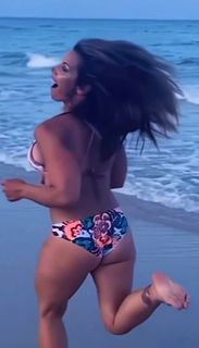 Mickie James feet photo 2