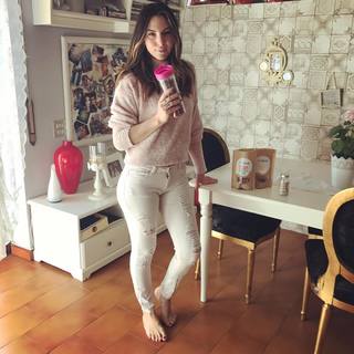 Micol Olivieri feet photo 4