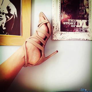 Micol Ronchi feet photo 2