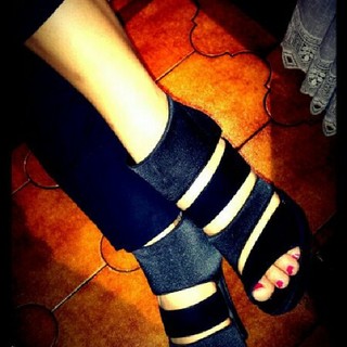 Micol Ronchi feet photo 6
