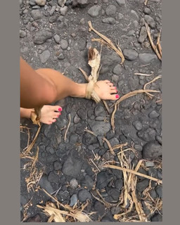 Midori Francis feet photo 6