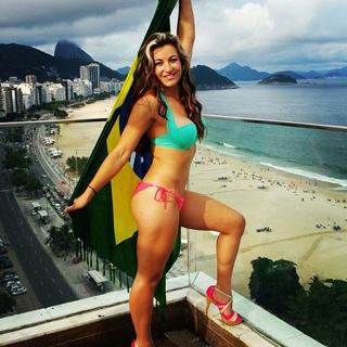 Miesha Tate feet photo thumbnail