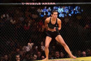 Miesha Tate feet photo thumbnail
