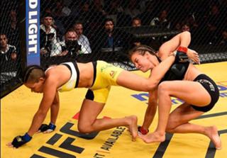 Miesha Tate feet photo thumbnail