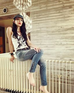 Mika Nakashima feet photo 7