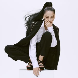 Mika Nakashima feet photo 4