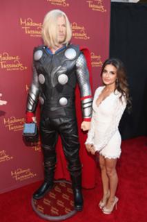 Mikaela Hoover feet photo thumbnail