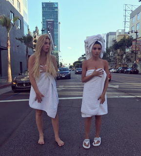 Mikaela Hoover feet photo thumbnail