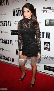 Mikaela Hoover feet photo thumbnail