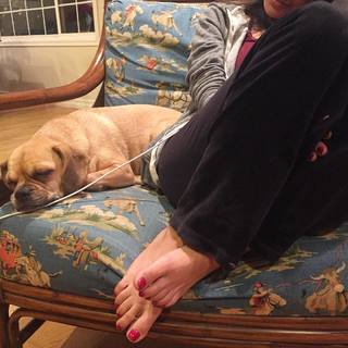 Mikaela Hoover feet photo thumbnail